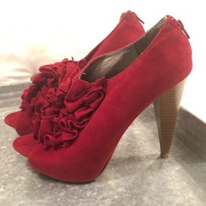 CHAROLETTE RUSSE Heels 👠